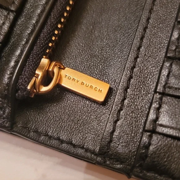 Tory Burch KIRA Chevron Quilted Lamb Leather Bi-Fold Wallet 🩷 - Picture 4 of 12